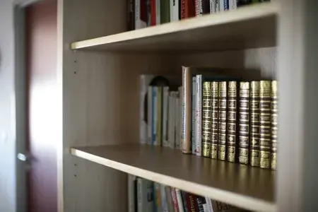 bibliotheque-ehpad-maison-retraite-perols Bibliothèque à l'EHPAD la Martégale, maison de retraite médicalisée à Pérols